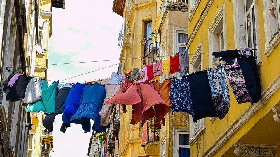 Con la ropa tendida - obranuevaenmalaga
